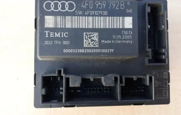 Audi A6 S6 C6 4F Door control unit/module 4F0959792B
