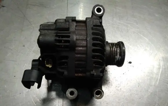 Peugeot 207 Generator/alternator V75857518001 A003TG5281ZEA