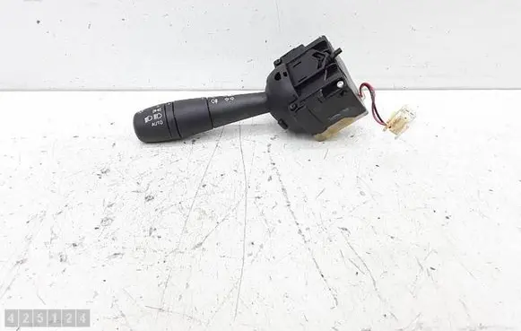 Renault Captur Indicator stalk E10670325
