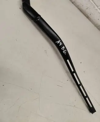 Audi A4 S4 B6 8E 8H Front wiper blade arm 8E1955408C