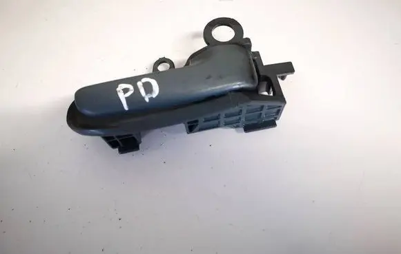 Toyota Yaris Front door interior handle 