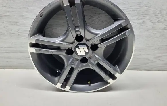 Suzuki Swift III R15 alloy rim felga