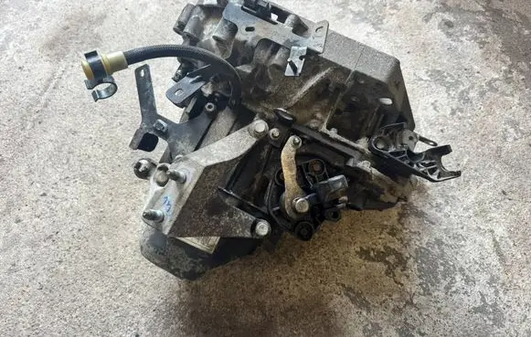 Dacia Dokker Manual 5 speed gearbox JR5361 32019185R