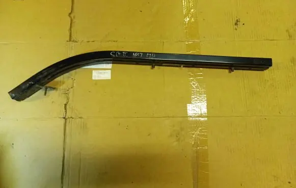 Citroen Berlingo Sliding door bottom rail 9680485880