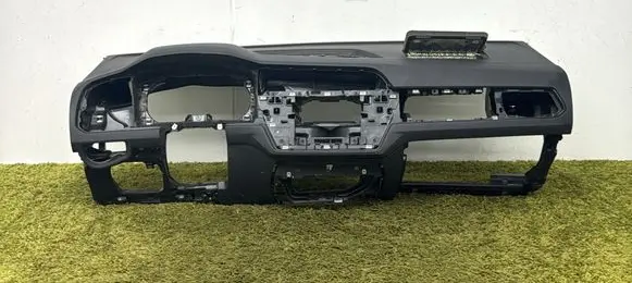 Volkswagen Touran III Dashboard 5tb858089