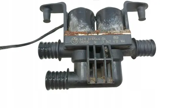 BMW X5 E70 Turbo solenoid valve 6910544