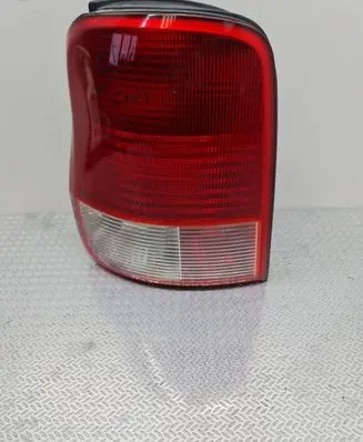 KIA Carnival Rear/tail lights