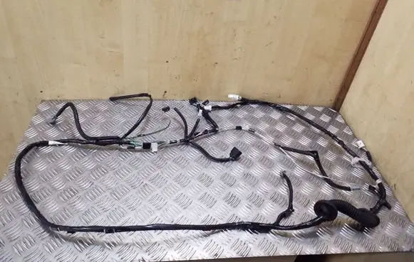Toyota Auris E180 Tailgate/trunk wiring harness 8218402431