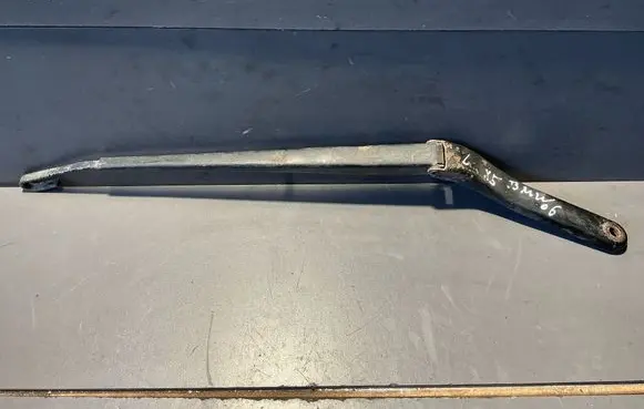 BMW X5 E53 Front wiper blade arm 7132216