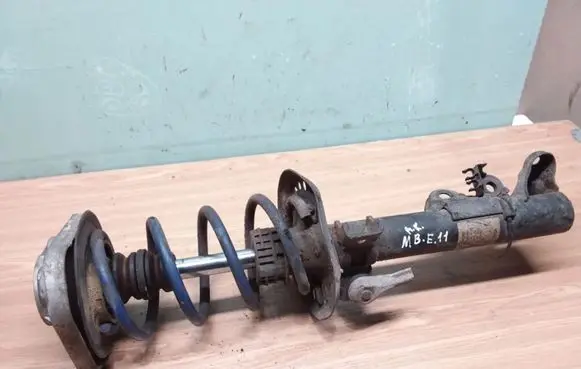 Mercedes-Benz E W212 Front shock absorber with coil spring A2123235200