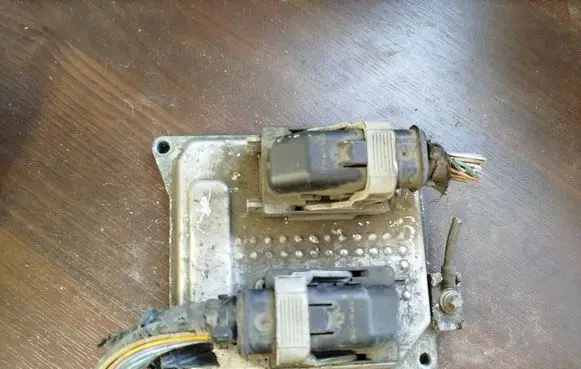 Opel Astra J Engine control unit/module 12992406
