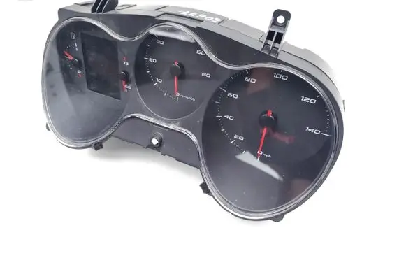 Speedometer (instrument cluster)