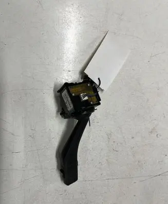 Volkswagen Tiguan Wiper control stalk 1K0953519J 20351671326061