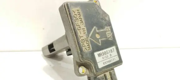 Mitsubishi Outlander Mass air flow meter MR985187 E5T60171 6123B