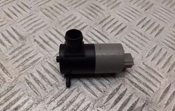 Toyota Auris 150 Windscreen/windshield washer pump 8533002030