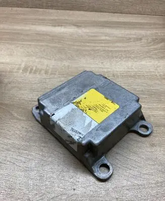 Toyota Avensis T250 Airbag control unit/module 8917005120