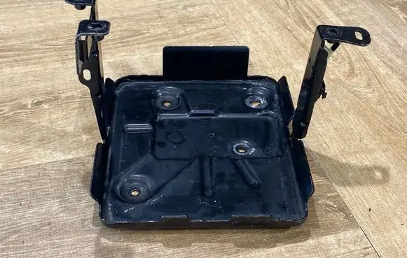 Battery box tray