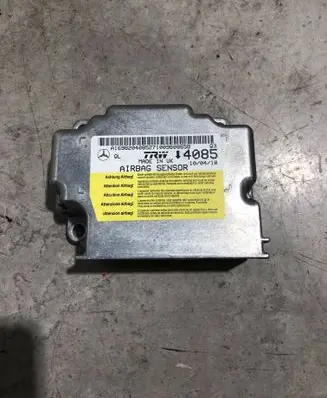Mercedes-Benz A W169 Airbag control unit/module A1698204085