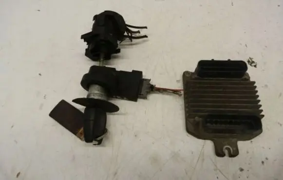 Engine ECU kit and lock set