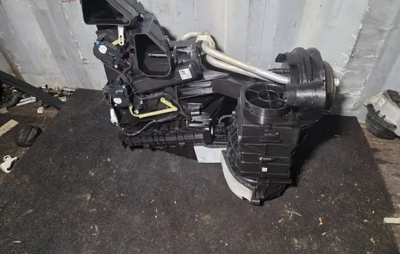 BMW X7 G07 Electric cabin heater radiator DA6807233 03052019007