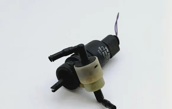 Windscreen/windshield washer pump