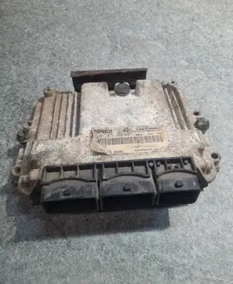 Renault Master II Engine control unit/module 0281013363 8200635663 8200695639