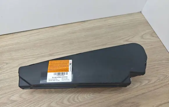 Volvo V70 Seat airbag 30715730 TE3915082480295 608801400B