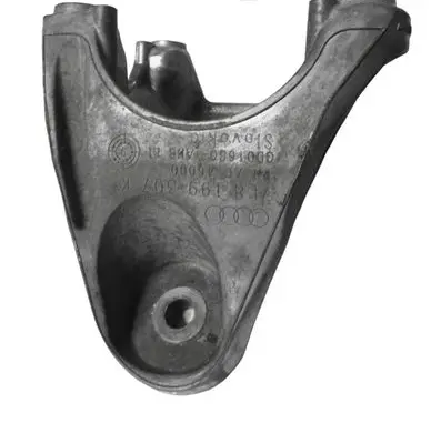 Engine mounting bracket