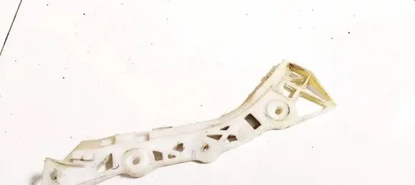 Rear bumper mounting bracket