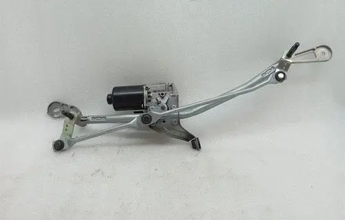 BMW M8 F93 Gran Coupe Front wiper linkage and motor
