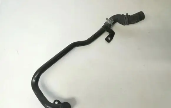 Volkswagen Golf VII Engine coolant pipe/hose 04l121065aj