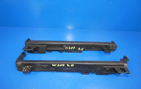 Mercedes-Benz E A207 Side radiator support slam panel 