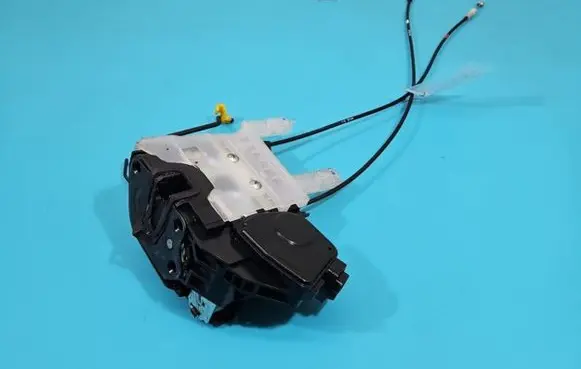 Hyundai Tucson JM Front door lock IMPRK1433713