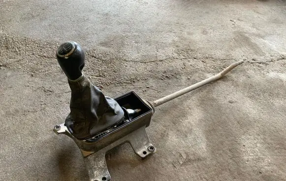 Opel Corsa D Gear selector 009123017