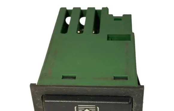 BMW 5 E39 Windscreen/window heater switch 8360893 61318360893