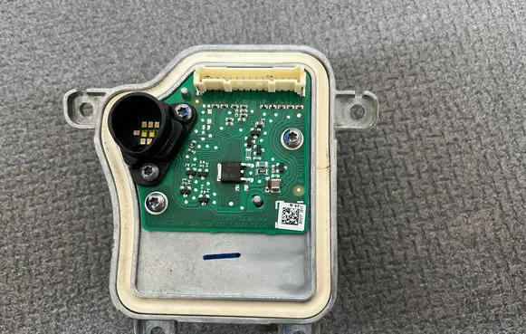 Audi Q5 SQ5 LED ballast control module 6002TZ0199