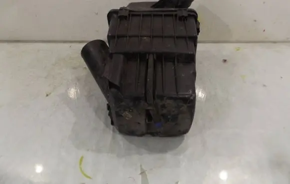 Citroen Berlingo Air filter box 9643853880