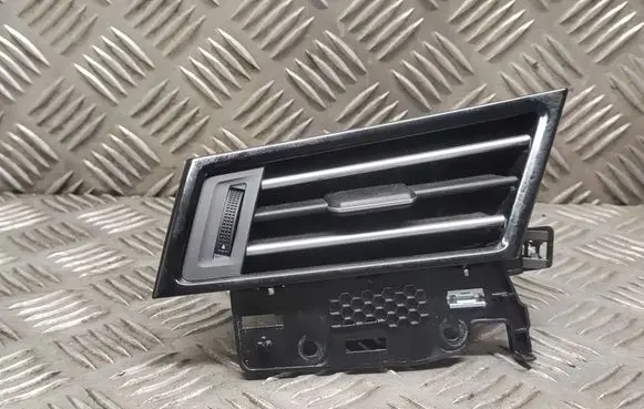 Volkswagen PASSAT B8 Dashboard side air vent grill/cover trim 3G1819701