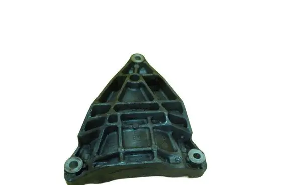 Opel Mokka A/C compressor mount bracket 55577158