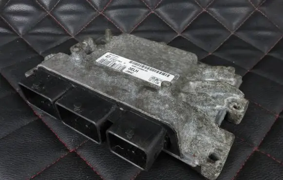 Ford Grand C-MAX Engine control unit/module AV6112A650XH S180127003H
