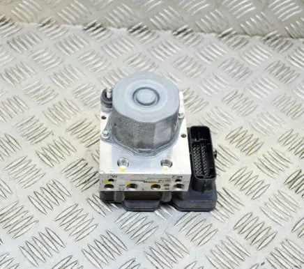Maserati Quattroporte ABS Pump 2265106455 0265956101