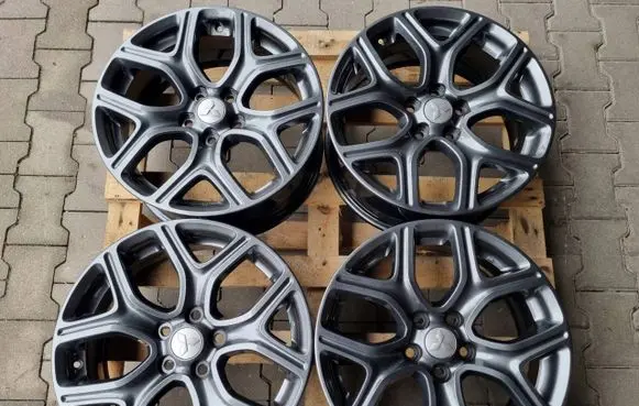 Mitsubishi Outlander R18 alloy rim M3BG2