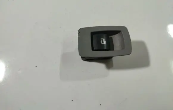 BMW 3 E90 E91 Electric window control switch 15939902