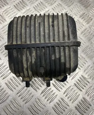 Audi A4 S4 B7 8E 8H Vacuum air tank 8E0129955