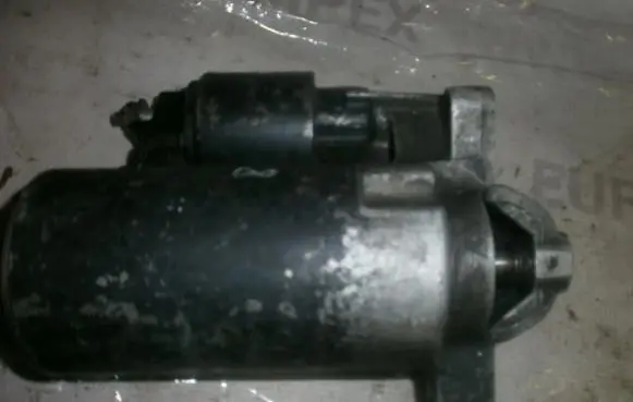 Peugeot 106 Starter motor 1005821512