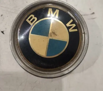 BMW 5 E28 Original wheel cap
