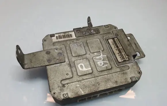 Mazda 626 Engine control unit/module GA2A67650 92G302228