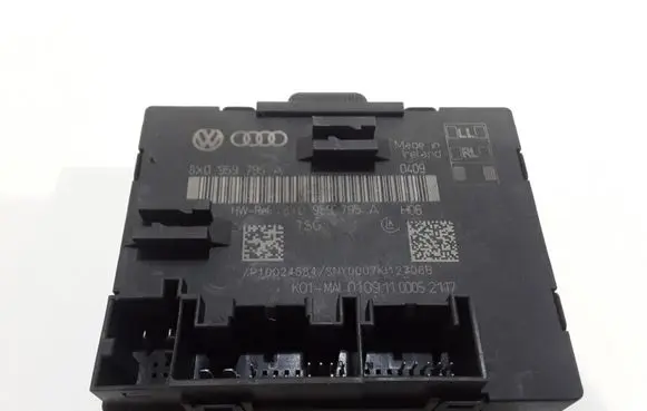 Audi Q3 8U Other control units/modules 8X0959795A