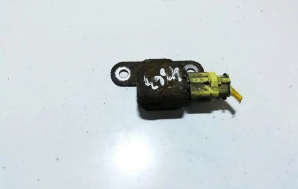 Suzuki Grand Vitara II Airbag deployment crash/impact sensor
