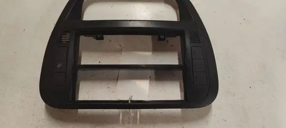 Citroen C3 Radio/GPS head unit trim 9653074277